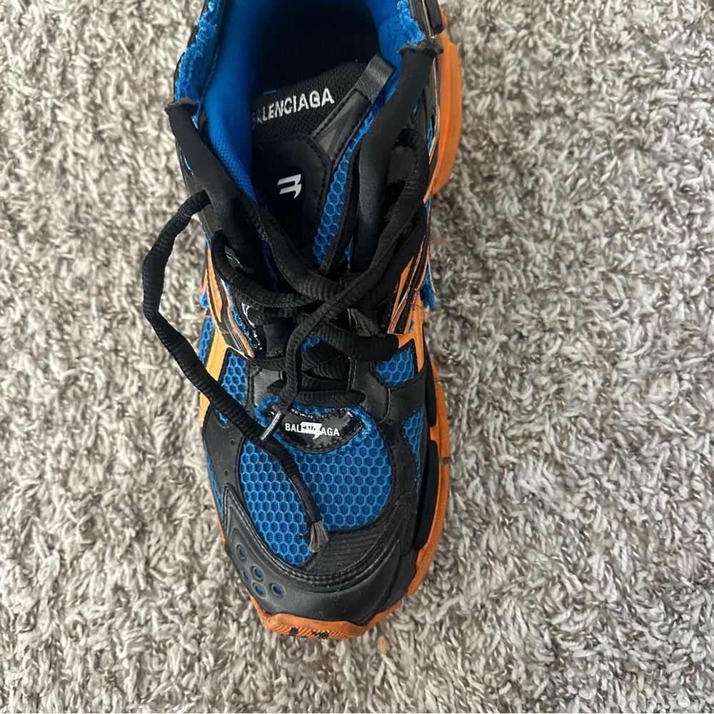 Men's Balenciaga Runner Sneakers - Picture 6 of 12